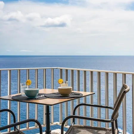 Sea View I By An Island * Φουνκάλ